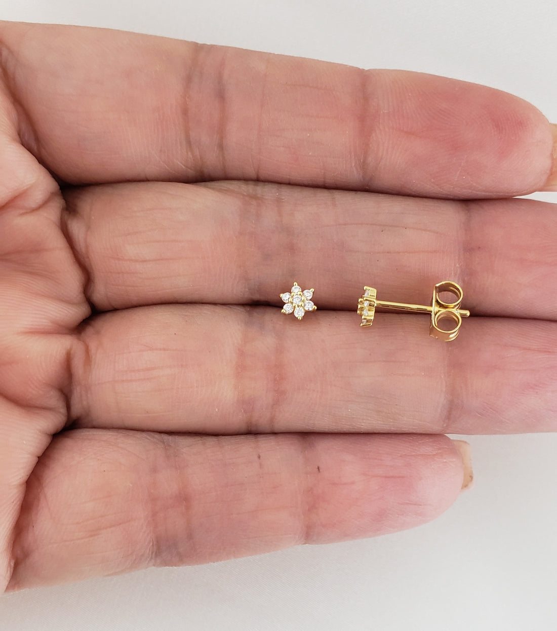 18K Gold Plated 925 Sterling Silver Cz Flower Stud Earrings